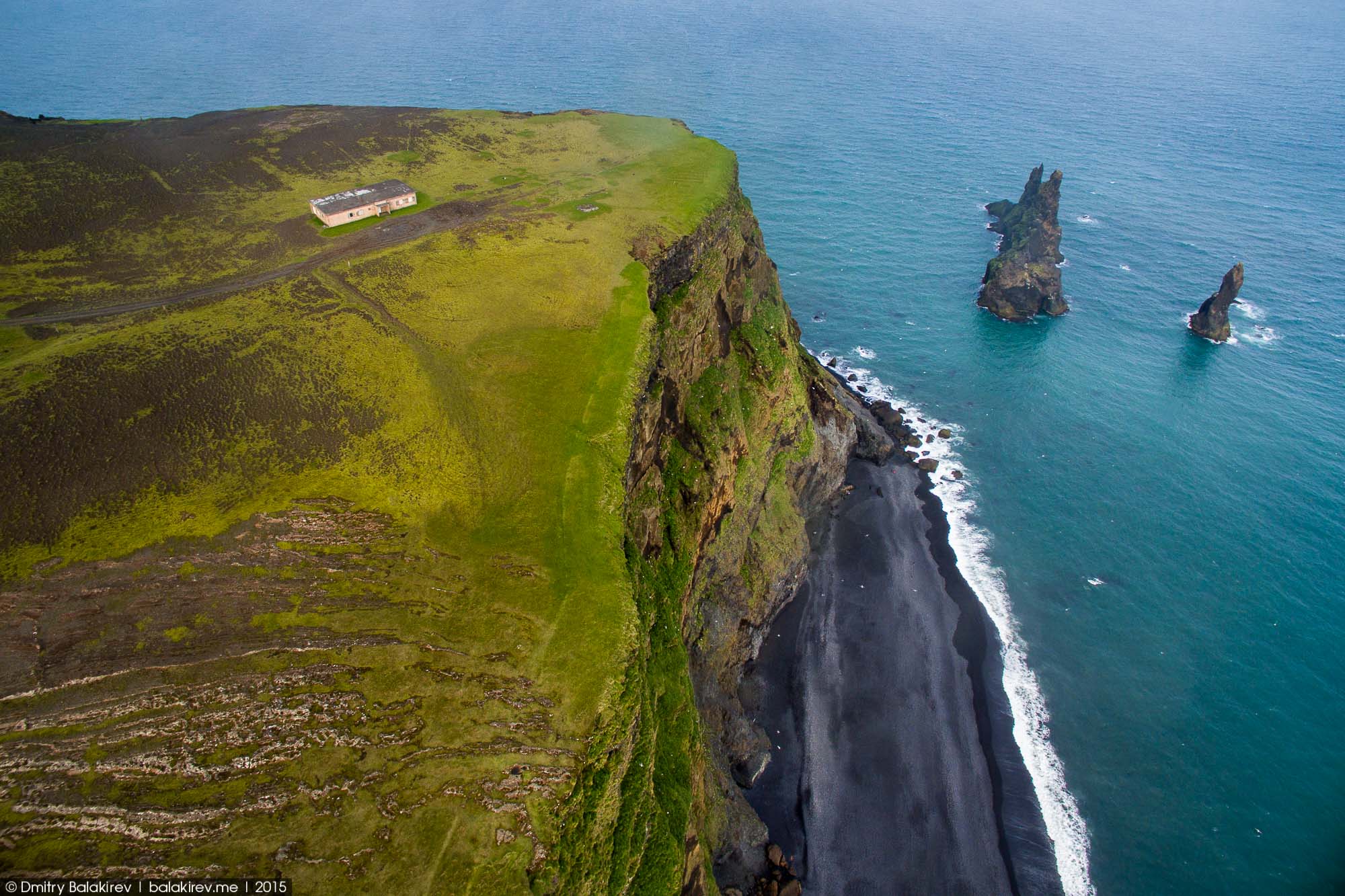 Reynisdrangar,Vik
